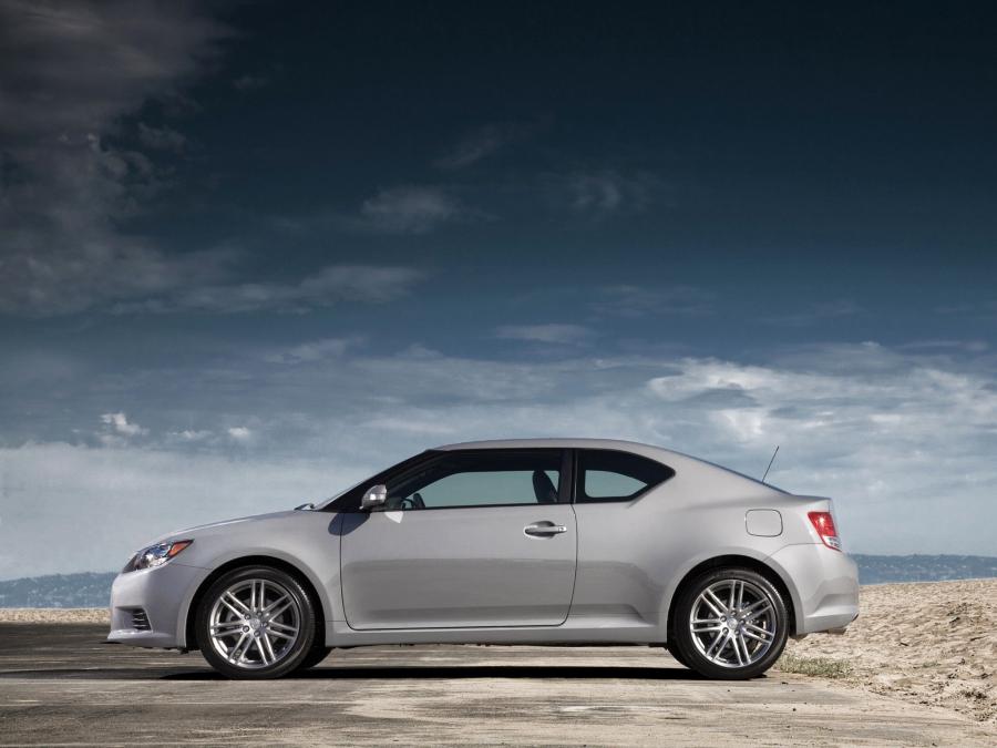  Scion tC 2010 года  (фото 26 из 29)